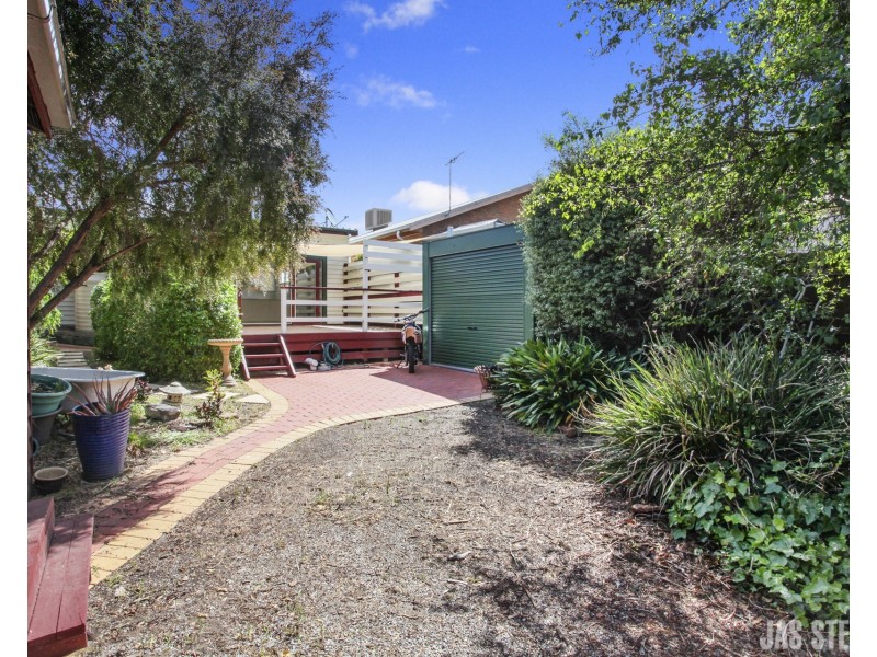 36 Oakbank Street, Newport VIC 3015