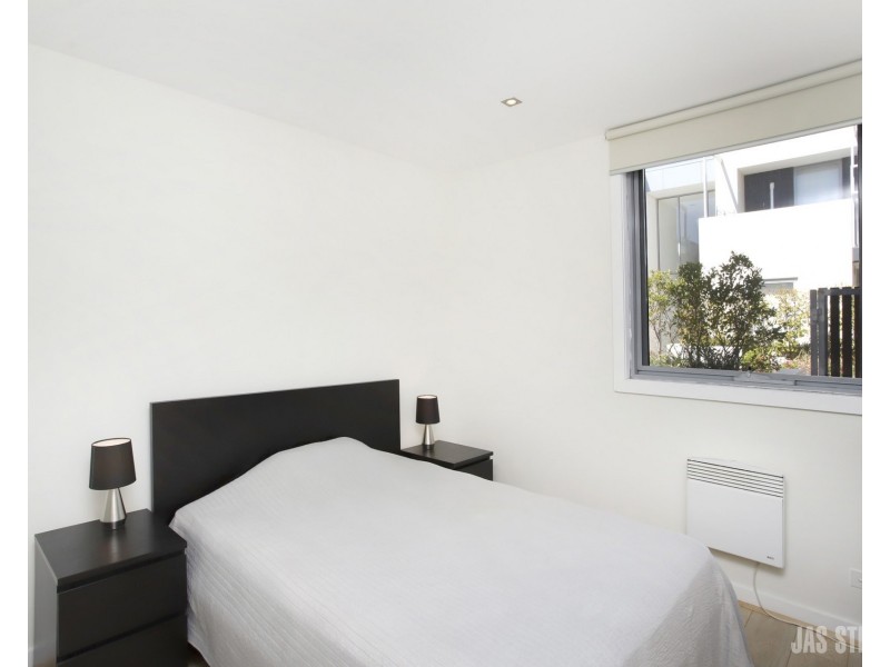 17/46 Eucalyptus Drive, Maidstone VIC 3012