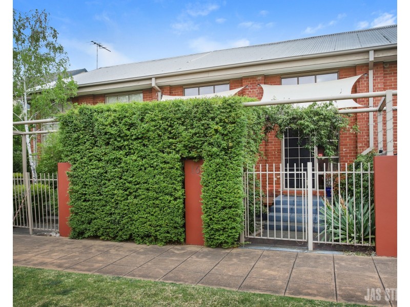 16 Parade Square, Maribyrnong VIC 3032