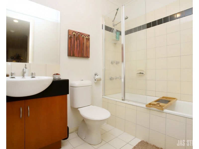 16 Parade Square, Maribyrnong VIC 3032