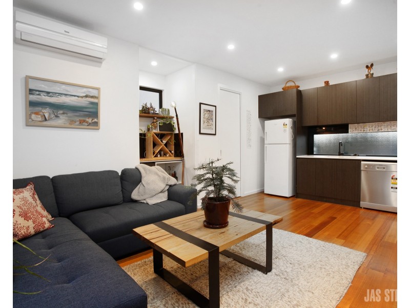 2B Ballard Street, Yarraville VIC 3013