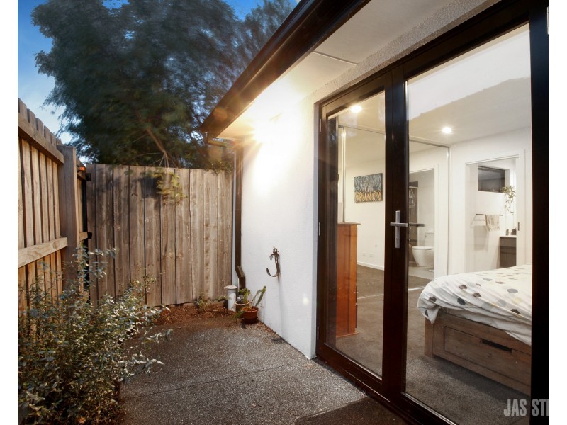 2B Ballard Street, Yarraville VIC 3013