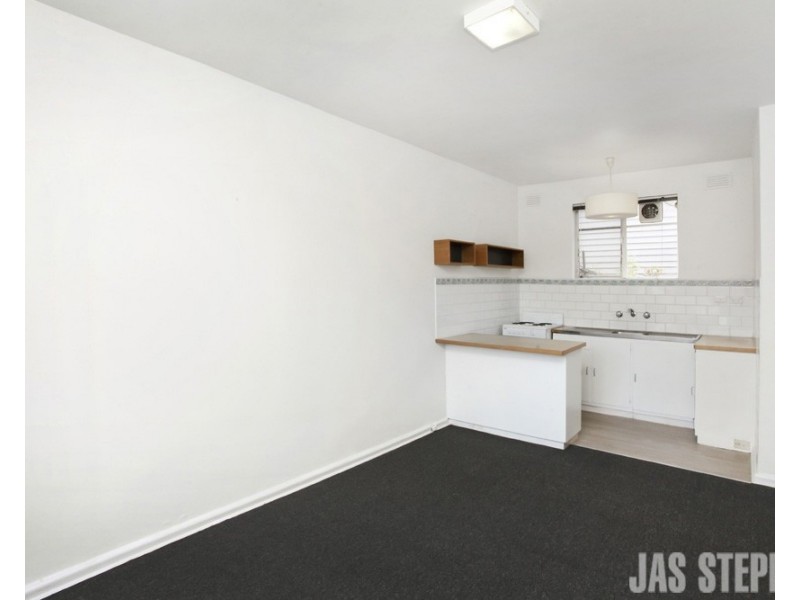 2/57 Kingsville Street, Kingsville VIC 3012