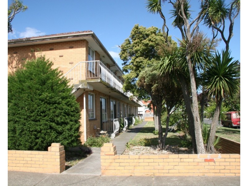 2/57 Kingsville Street, Kingsville VIC 3012