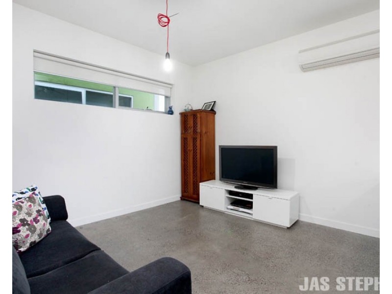 208/2 Alexander Street, Seddon VIC 3011