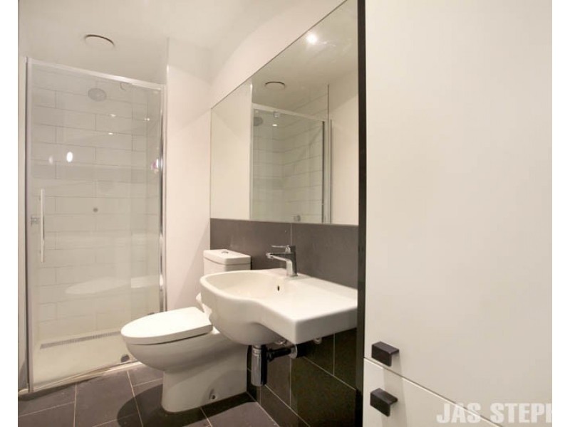 208/2 Alexander Street, Seddon VIC 3011