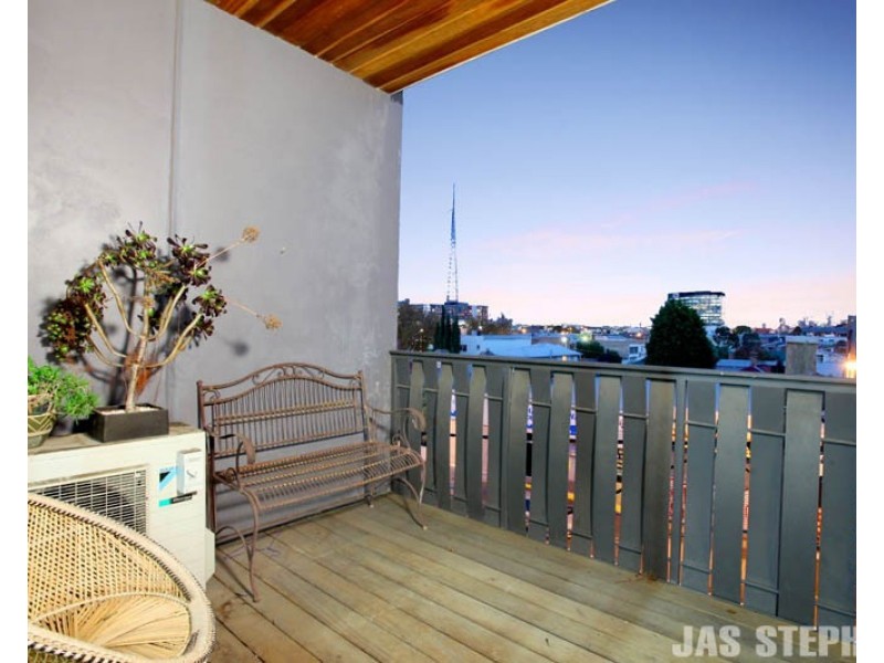 208/2 Alexander Street, Seddon VIC 3011