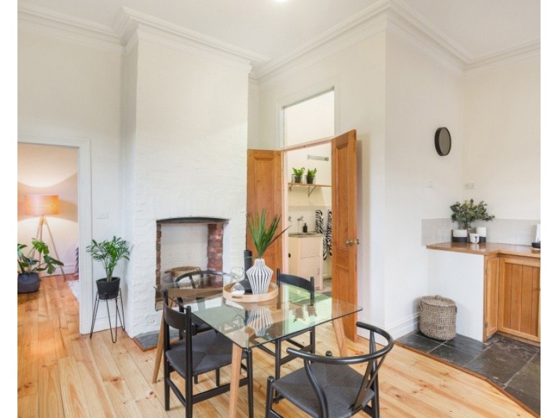 10 Thomson Street, Seddon VIC 3011