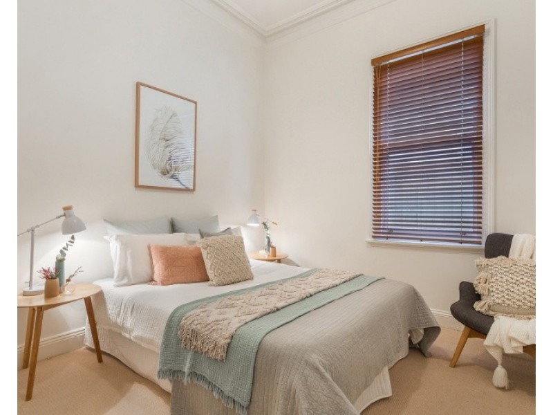 10 Thomson Street, Seddon VIC 3011