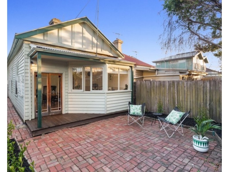 10 Thomson Street, Seddon VIC 3011