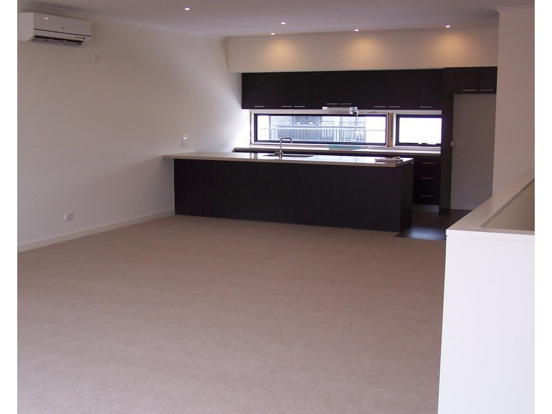 14 Newman Drive, Footscray VIC 3011