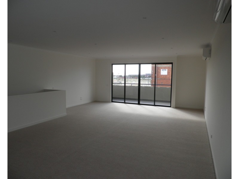 14 Newman Drive, Footscray VIC 3011