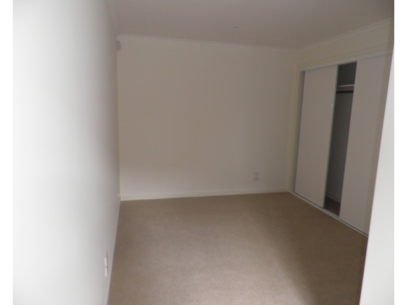 14 Newman Drive, Footscray VIC 3011