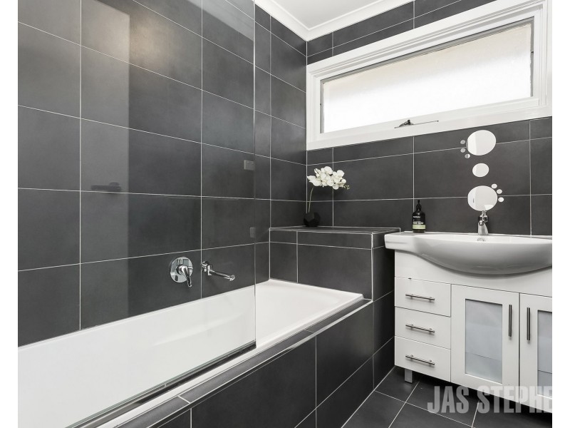4/101 Blackshaws Road, Newport VIC 3015
