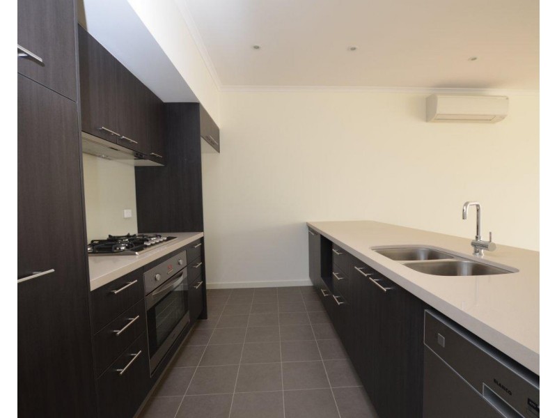 11 Souter Crescent, Footscray VIC 3011