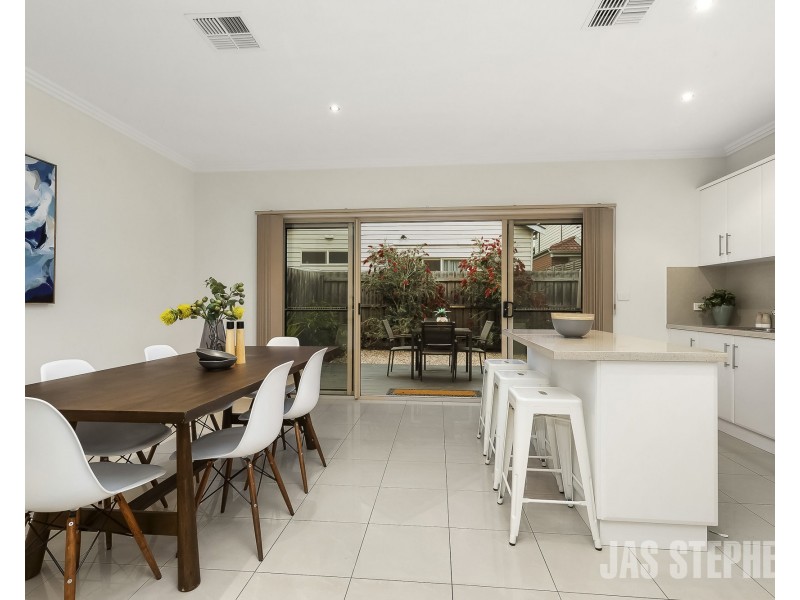 1/10 Swan Street, Footscray VIC 3011