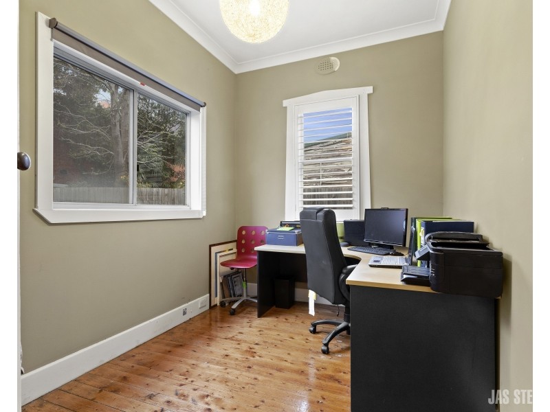 6 Robbs Road, West Footscray VIC 3012