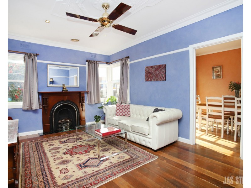 57 New Street, South Kingsville VIC 3015