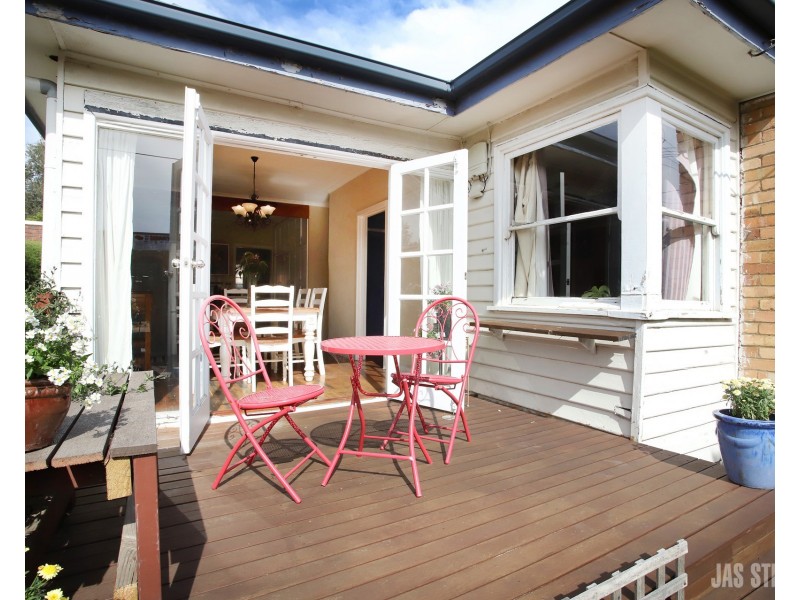 57 New Street, South Kingsville VIC 3015