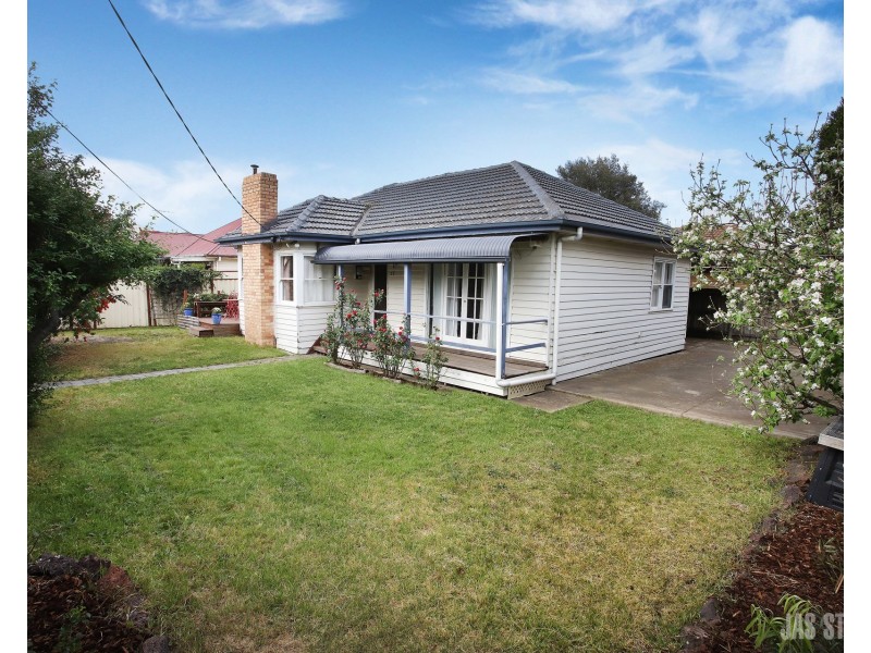 57 New Street, South Kingsville VIC 3015