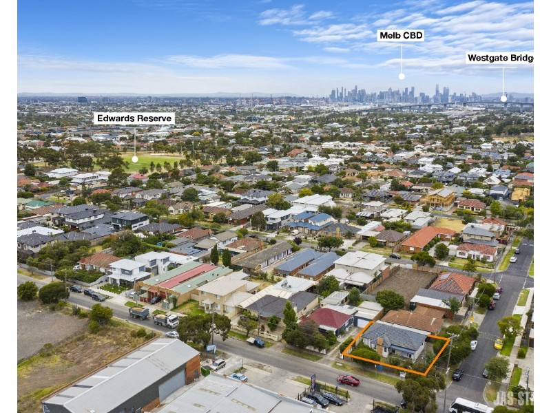 57 New Street, South Kingsville VIC 3015