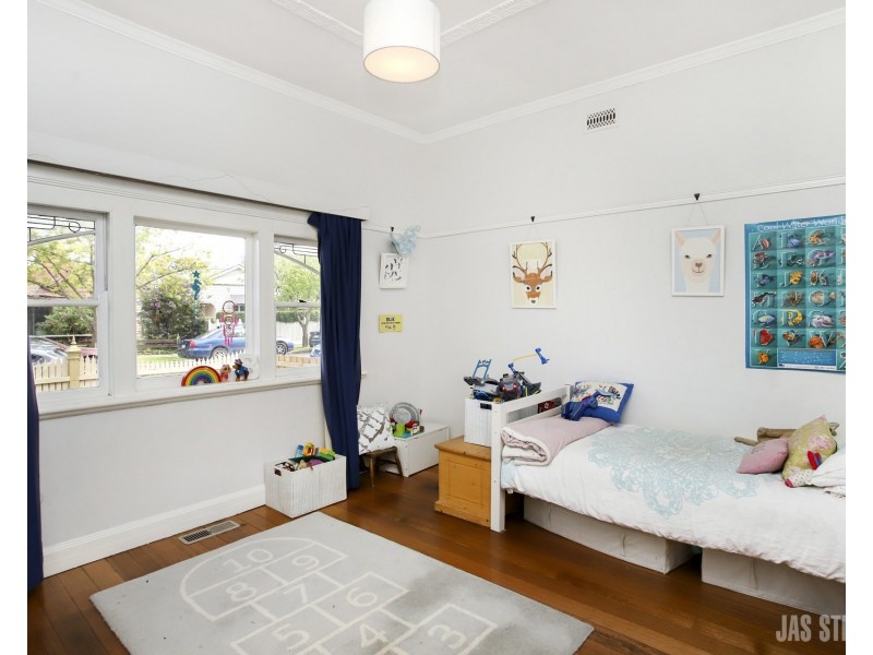 12 Norfolk Street, Maidstone VIC 3012