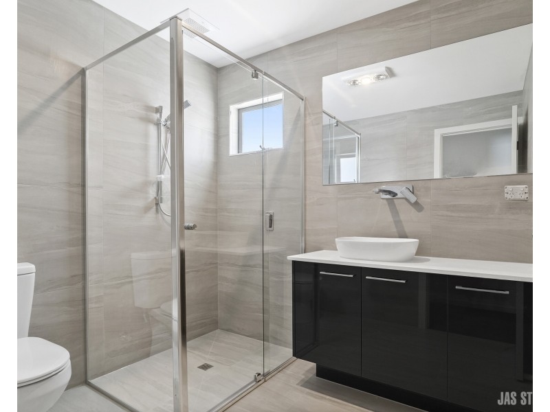 2 & 3/24 Marnoo Street, Braybrook VIC 3019