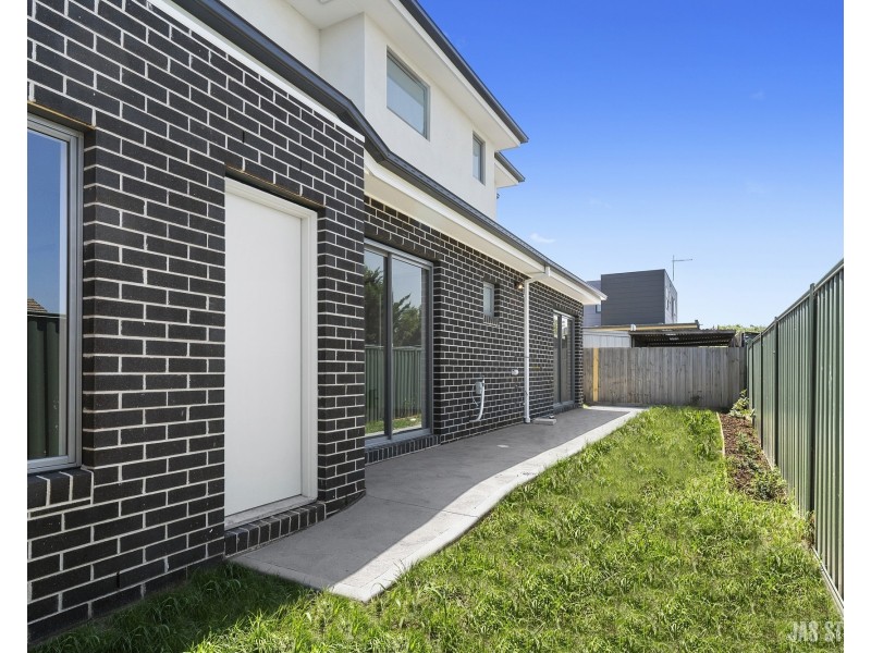 2 & 3/24 Marnoo Street, Braybrook VIC 3019