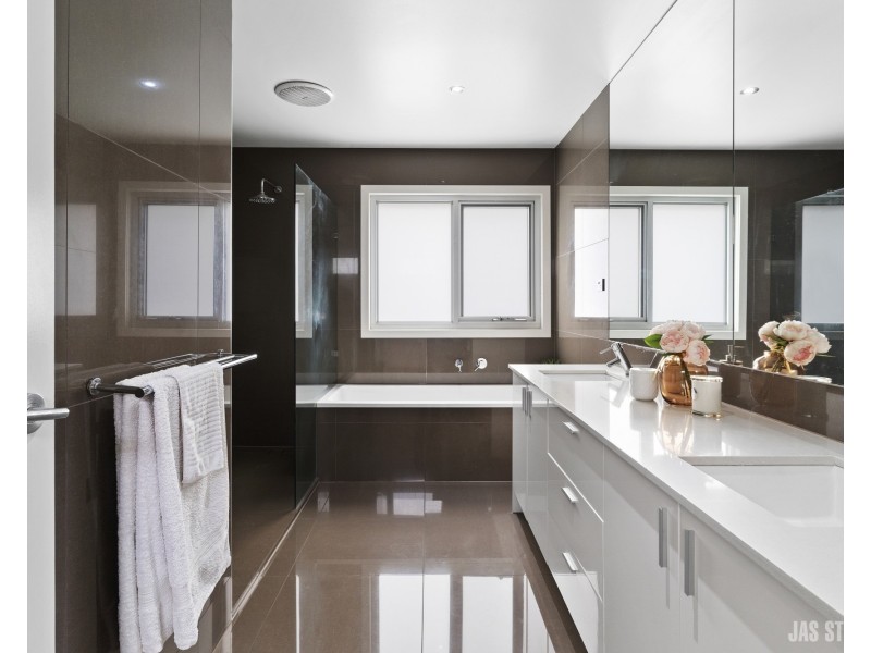 15 Muir Street, Spotswood VIC 3015