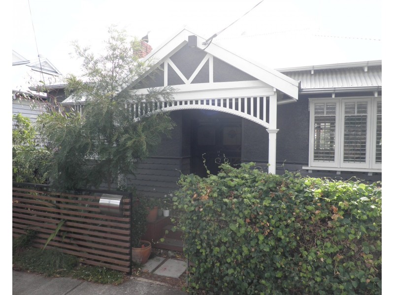 6 Medway Street, Seddon VIC 3011