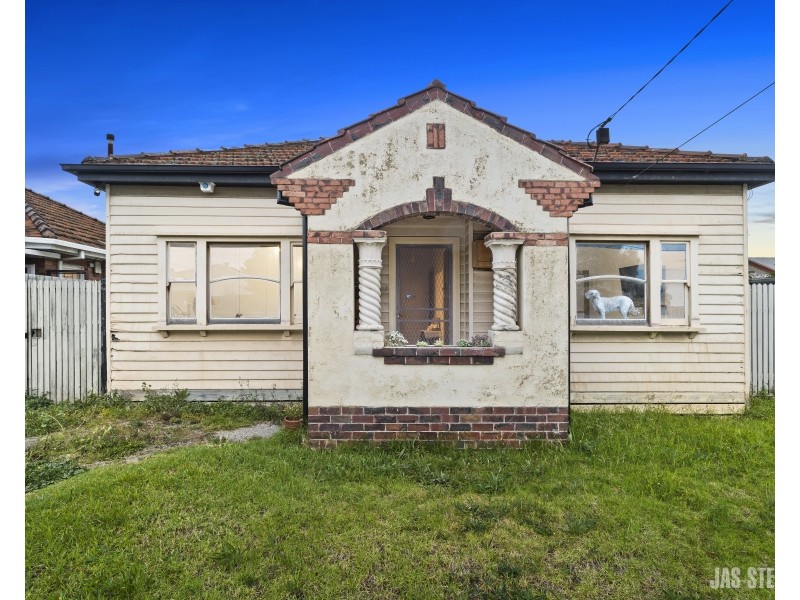 33 Barton Street, West Footscray VIC 3012