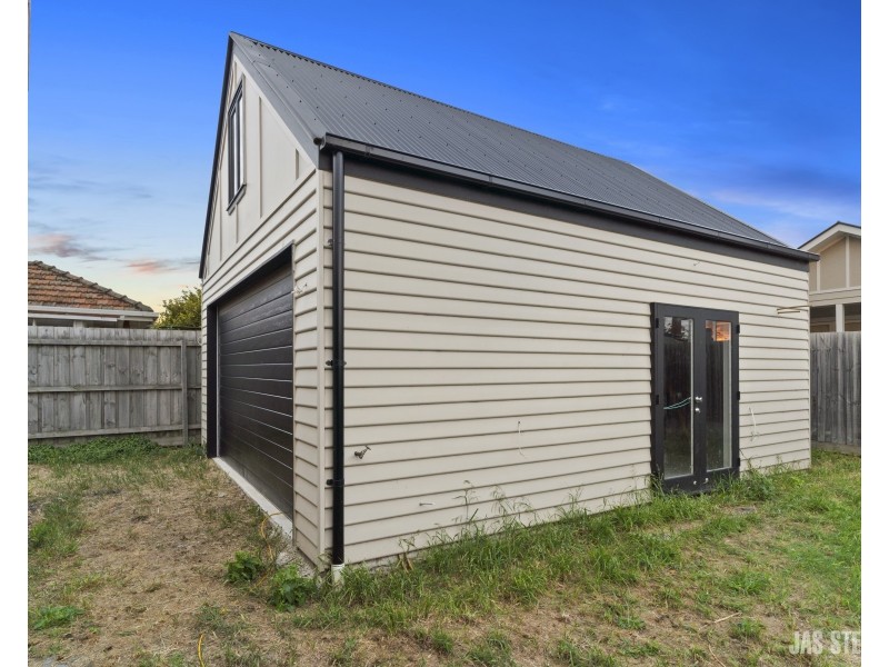 33 Barton Street, West Footscray VIC 3012