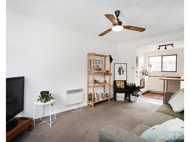 6/17 Gordon Parade, Yarraville VIC 3013