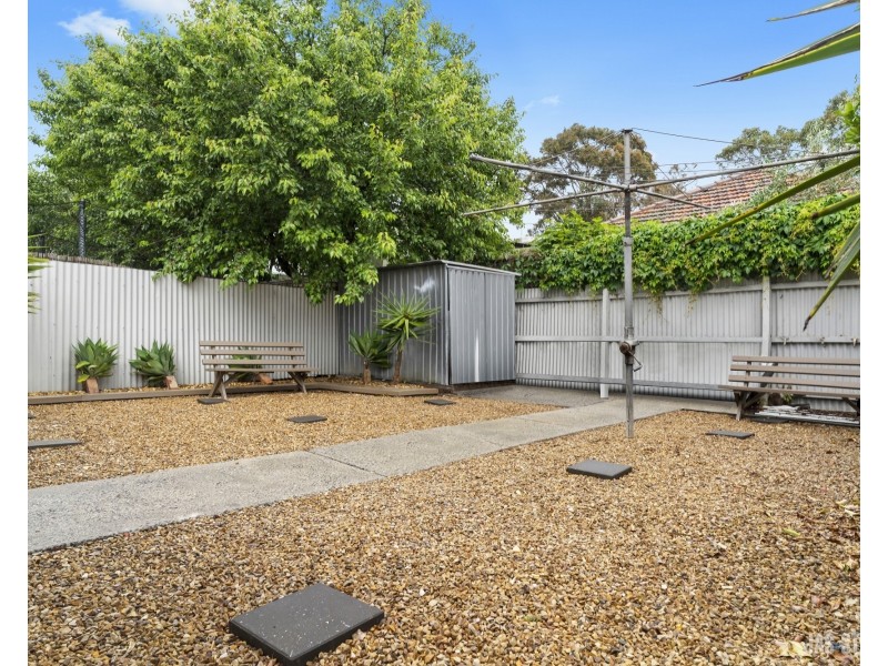 8 Deakin Street, Yarraville VIC 3013