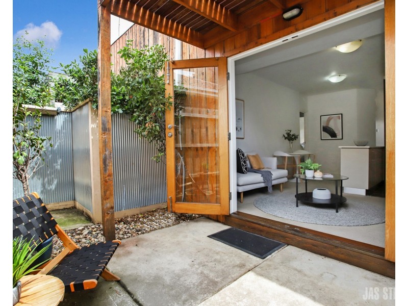 3 Bishop Street, Kingsville VIC 3012