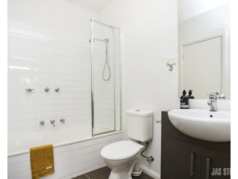 3 Bishop Street, Kingsville VIC 3012