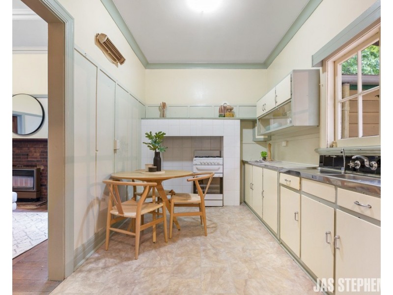 51 Summerhill Road, Footscray VIC 3011