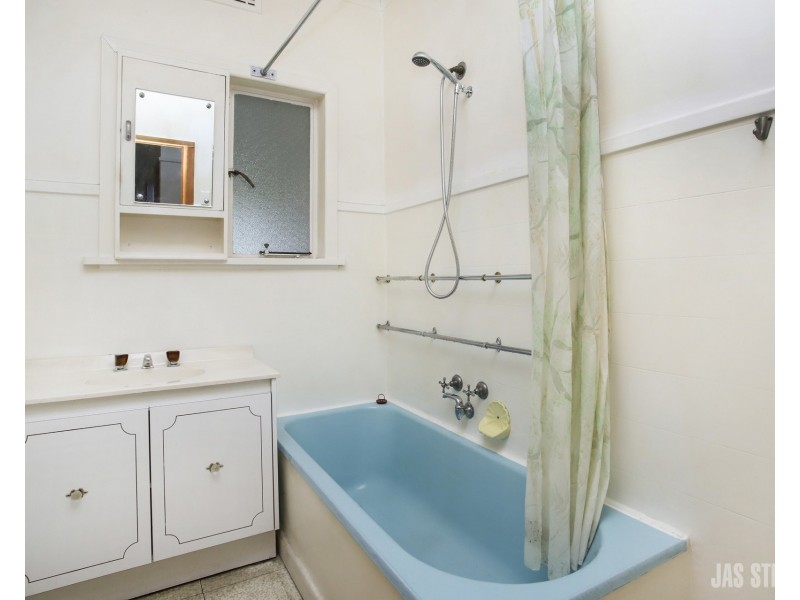 81 Greene Street, South Kingsville VIC 3015