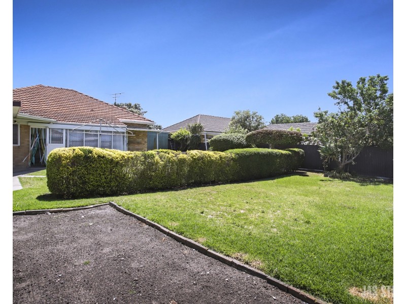 81 Greene Street, South Kingsville VIC 3015