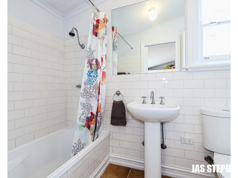 16 Buckingham Street, Footscray VIC 3011