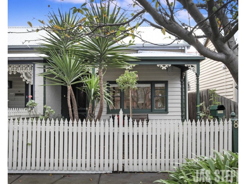 8 Perry Street, Seddon VIC 3011