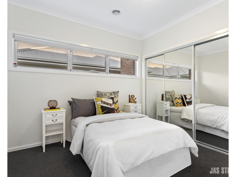 1/131 Durham Rd, Sunshine VIC 3020