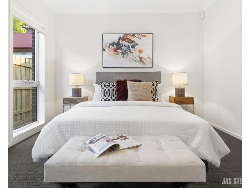 2/131 Durham Rd, Sunshine VIC 3020