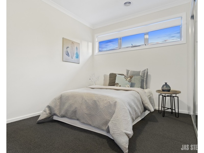 2/131 Durham Rd, Sunshine VIC 3020
