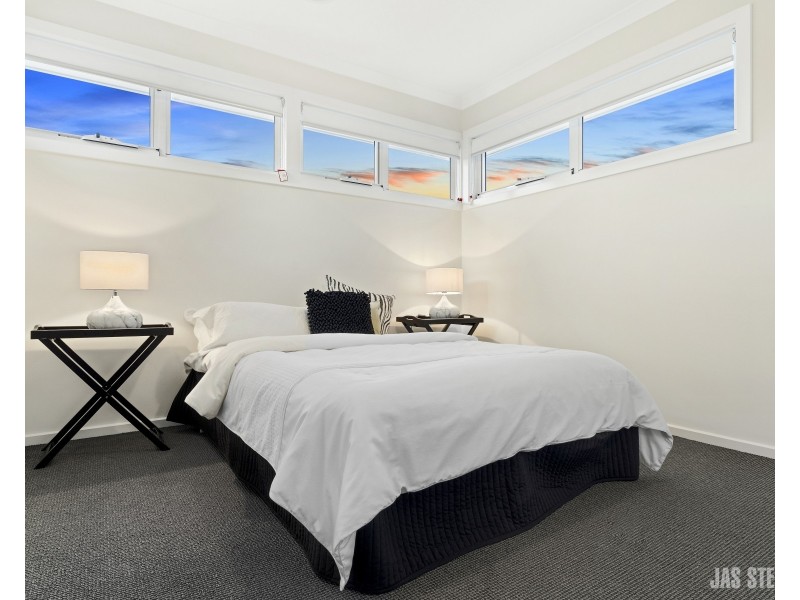 2/131 Durham Rd, Sunshine VIC 3020