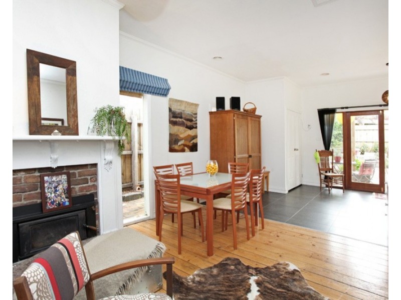 8 Junction Street, Seddon VIC 3011