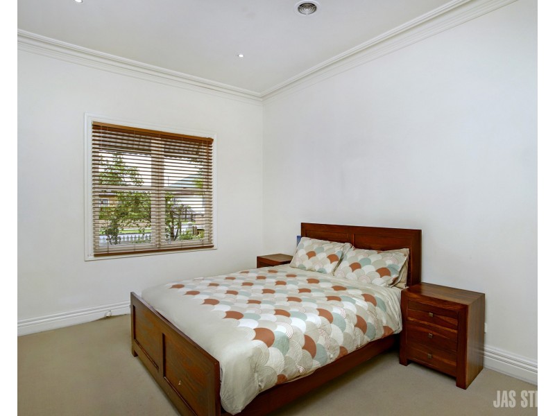 19 Hotham Street, Seddon VIC 3011