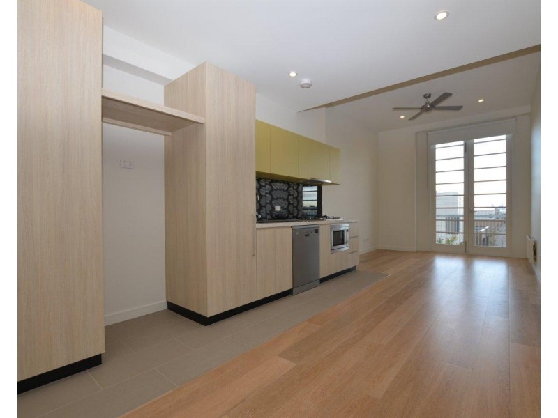 201/64 Cross Street, West Footscray VIC 3012