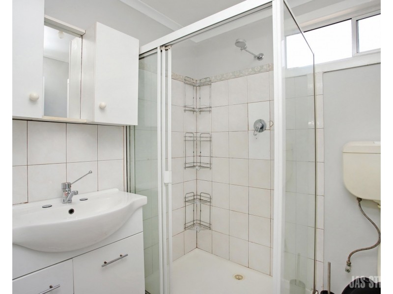 77 Chirnside Street, Kingsville VIC 3012