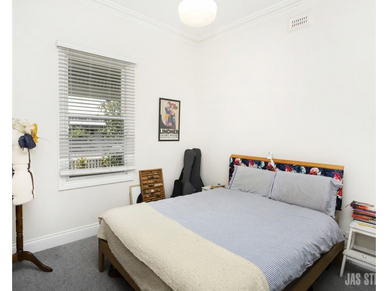 110 Empress Avenue, Kingsville VIC 3012